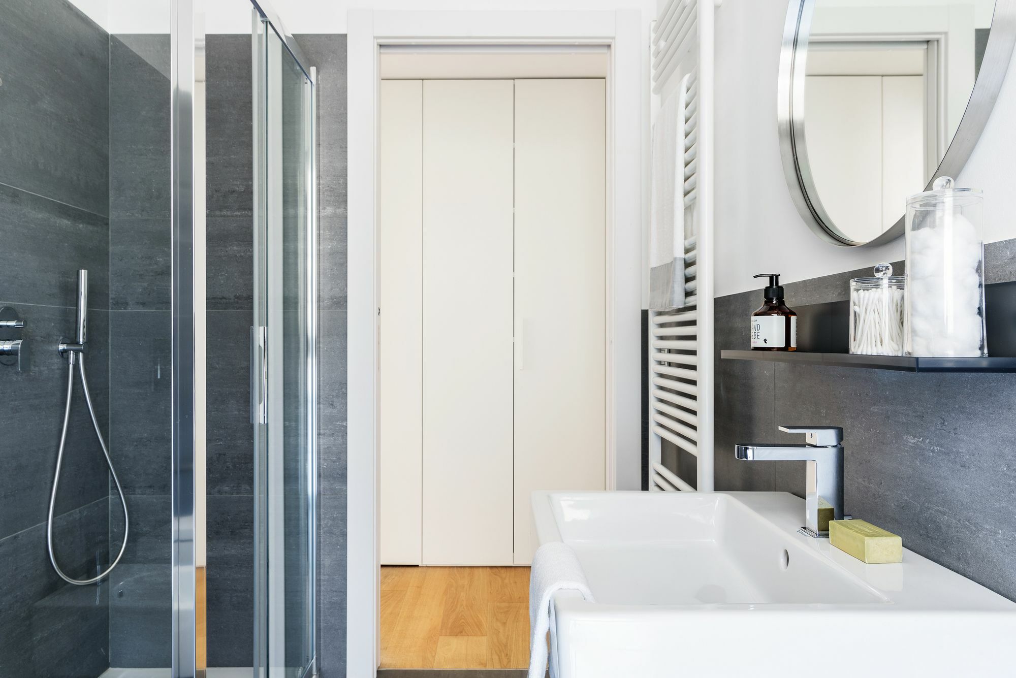 Joivy Stylish 1-bedroom Flat Milán